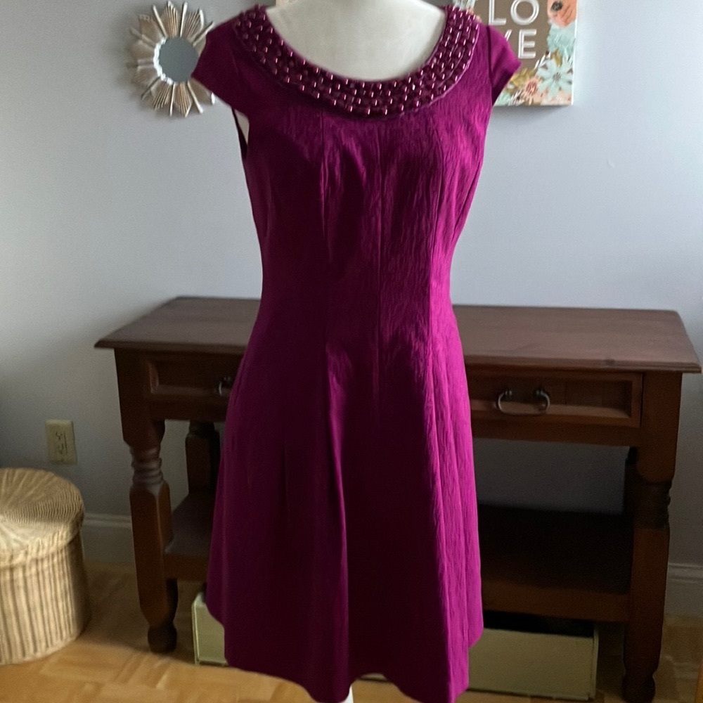 Beautiful fuschia beaded neckline Adrianna Papell dress 6 - Picture 2 of 13